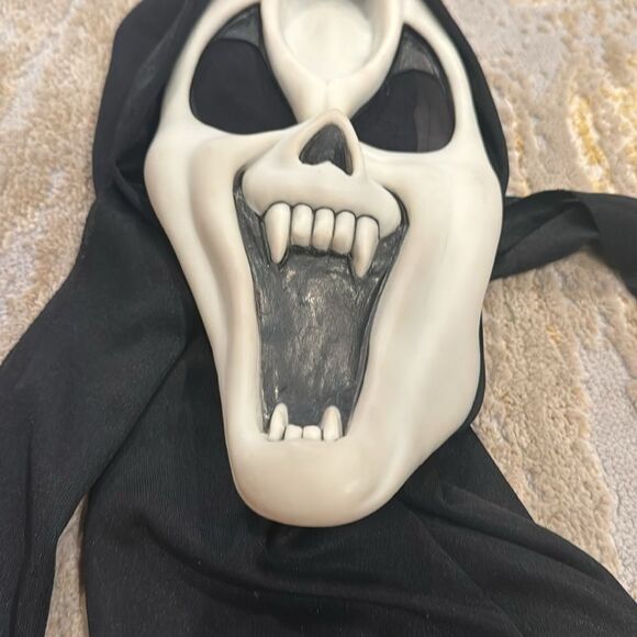 VTG Easter Unlimited Scream Ghost Face Vampire Teeth Halloween Mask glow in dark - Picture 4 of 6